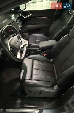 Внедорожник / Кроссовер Audi Q4 e-tron 2023 в 