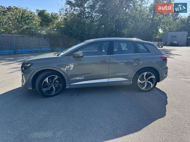 Внедорожник / Кроссовер Audi Q4 e-tron 2023 в Днепре