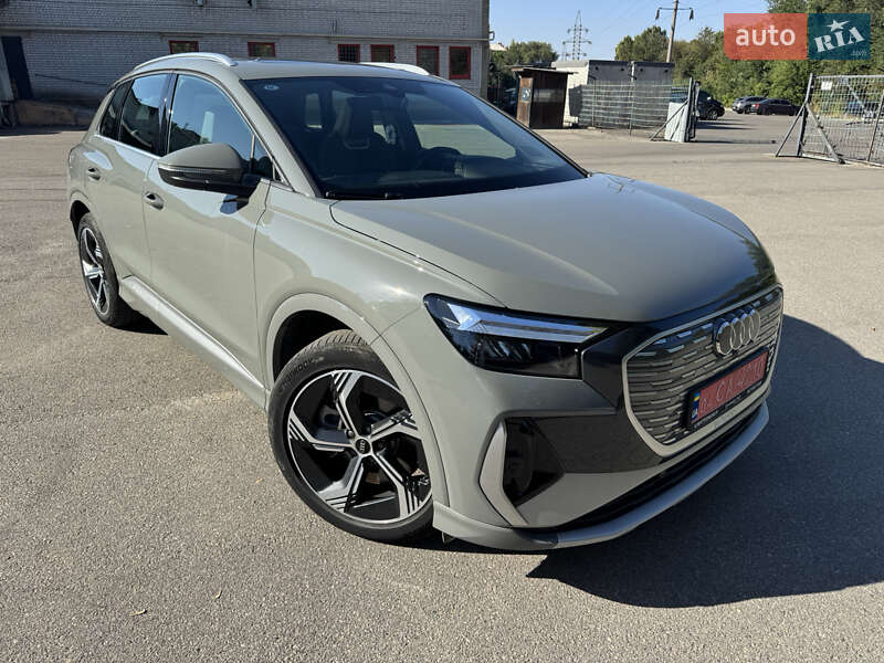 Внедорожник / Кроссовер Audi Q4 e-tron 2023 в Днепре