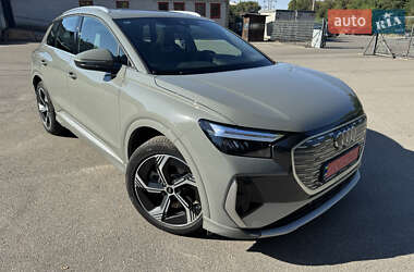 Внедорожник / Кроссовер Audi Q4 e-tron 2023 в 