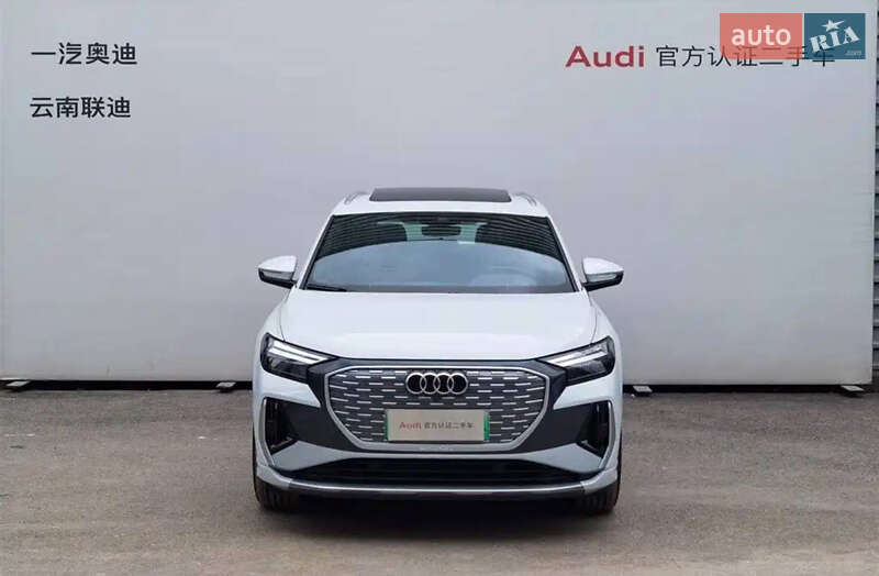 Внедорожник / Кроссовер Audi Q4 e-tron 2023 в Киеве