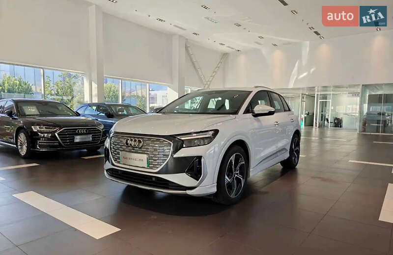 Внедорожник / Кроссовер Audi Q4 e-tron 2023 в Киеве