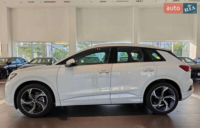 Внедорожник / Кроссовер Audi Q4 e-tron 2023 в Киеве