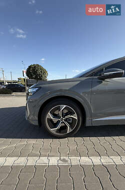 Внедорожник / Кроссовер Audi Q4 e-tron 2024 в 