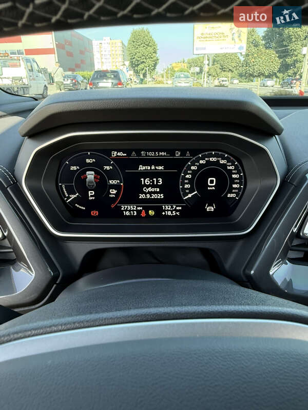 Позашляховик / Кросовер Audi Q4 e-tron 2024 в Києві