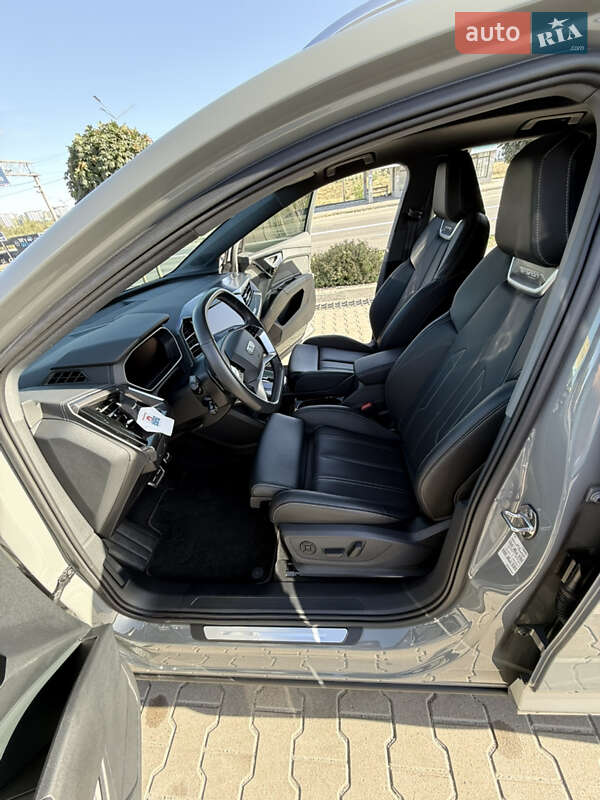 Позашляховик / Кросовер Audi Q4 e-tron 2024 в Києві