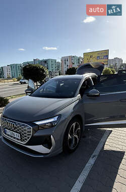 Внедорожник / Кроссовер Audi Q4 e-tron 2024 в 