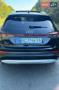 Внедорожник / Кроссовер Audi Q4 e-tron 2022 в 
