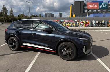 Позашляховик / Кросовер Audi Q4 e-tron 2024 в Києві