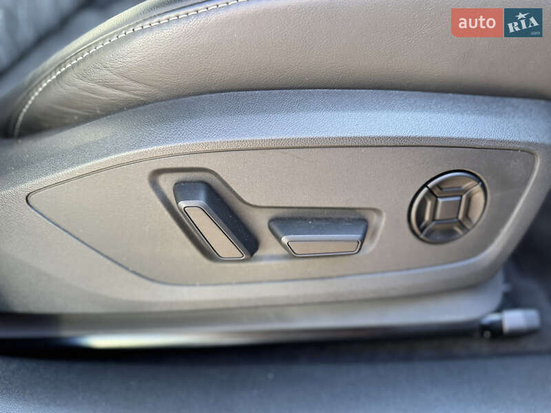 Внедорожник / Кроссовер Audi Q4 e-tron 2023 в Киеве