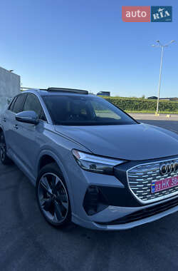 Позашляховик / Кросовер Audi Q4 e-tron 2022 в Львові