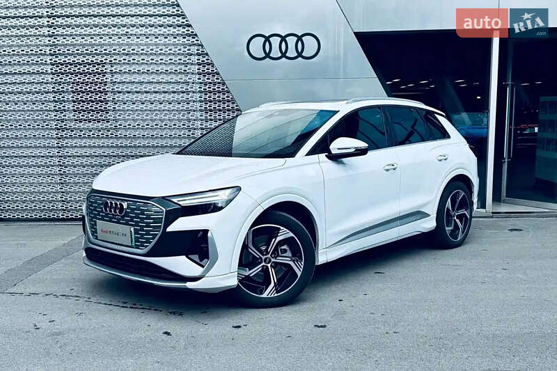 Внедорожник / Кроссовер Audi Q4 e-tron 2023 в Киеве