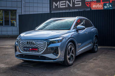 Позашляховик / Кросовер Audi Q4 e-tron 2024 в 