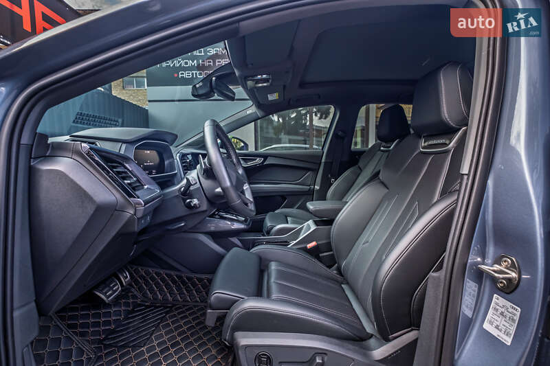 Внедорожник / Кроссовер Audi Q4 e-tron 2024 в Киеве