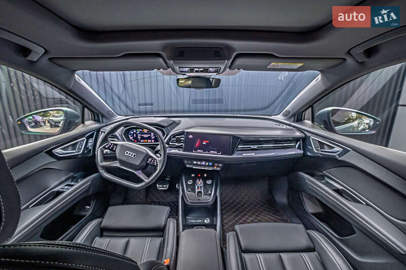 Внедорожник / Кроссовер Audi Q4 e-tron 2024 в Киеве