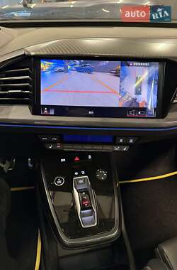 Внедорожник / Кроссовер Audi Q4 e-tron 2025 в 