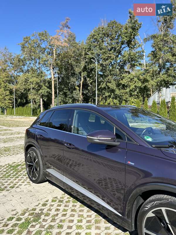Внедорожник / Кроссовер Audi Q4 e-tron 2021 в Харькове