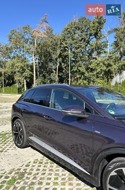 Внедорожник / Кроссовер Audi Q4 e-tron 2021 в 