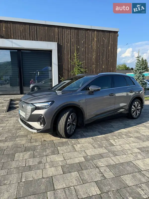Audi Q4 e-tron 2021