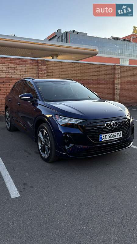 Позашляховик / Кросовер Audi Q4 e-tron 2023 в Кривому Розі