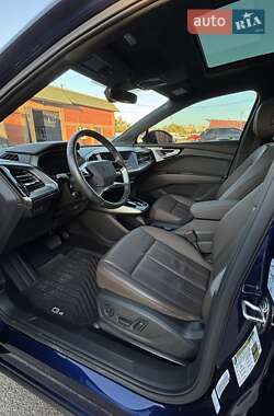 Внедорожник / Кроссовер Audi Q4 e-tron 2023 в 