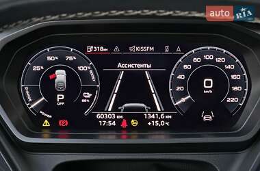 Позашляховик / Кросовер Audi Q4 e-tron 2021 в 