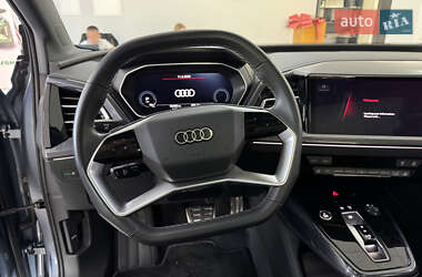 Внедорожник / Кроссовер Audi Q4 e-tron 2024 в 