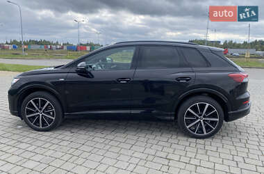Позашляховик / Кросовер Audi Q4 e-tron 2022 в 