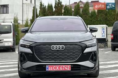 Позашляховик / Кросовер Audi Q4 e-tron 2022 в 