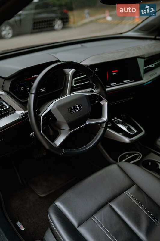 Внедорожник / Кроссовер Audi Q4 e-tron 2022 в Ирпене