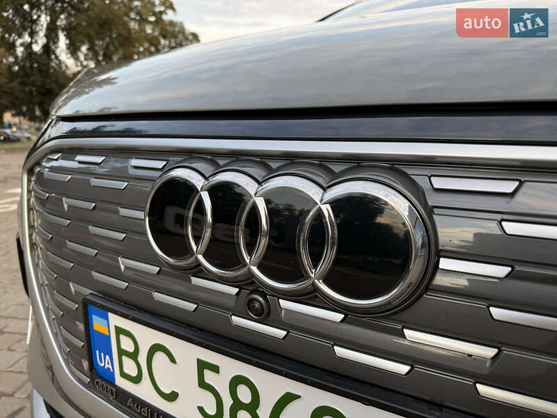 Позашляховик / Кросовер Audi Q4 e-tron 2023 в Львові