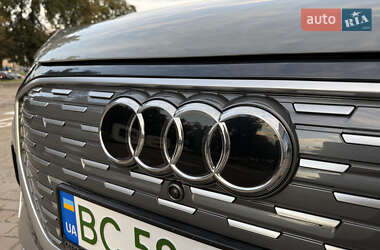 Внедорожник / Кроссовер Audi Q4 e-tron 2023 в 