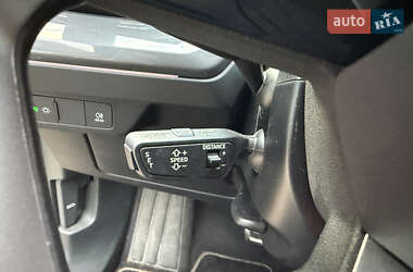 Внедорожник / Кроссовер Audi Q4 e-tron 2023 в 