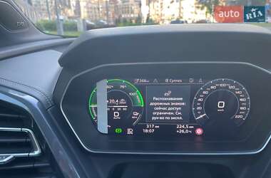 Позашляховик / Кросовер Audi Q4 e-tron 2024 в Києві