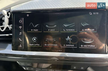 Позашляховик / Кросовер Audi Q4 e-tron 2023 в 