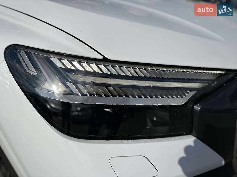 Позашляховик / Кросовер Audi Q4 e-tron 2023 в Полтаві