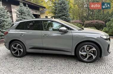 Внедорожник / Кроссовер Audi Q4 e-tron 2025 в 
