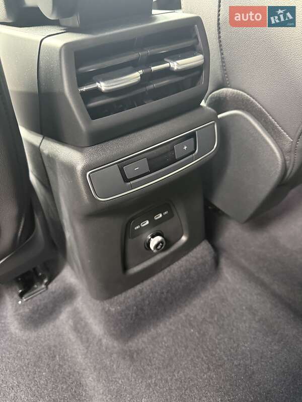 Позашляховик / Кросовер Audi Q4 e-tron 2025 в Харкові