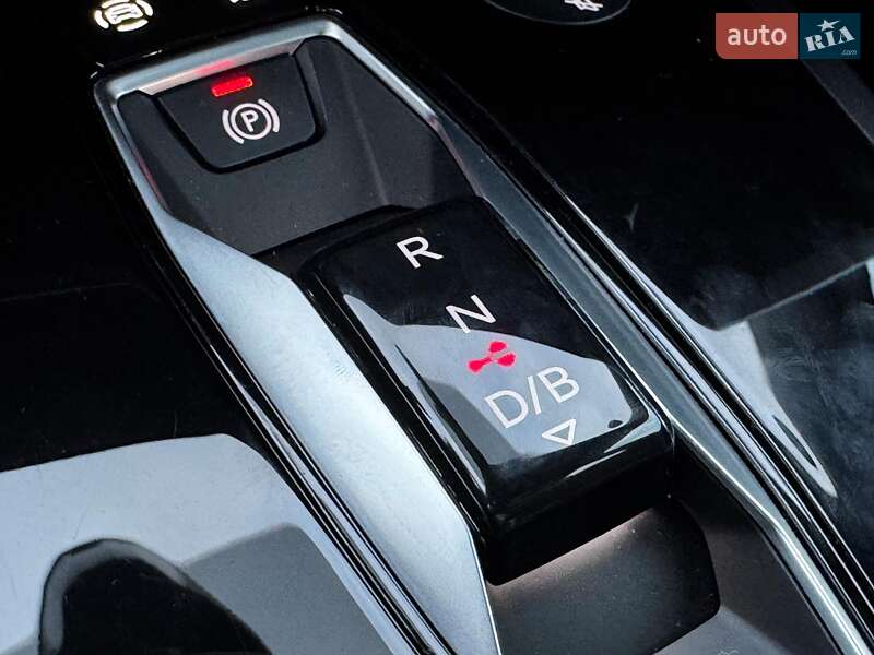 Позашляховик / Кросовер Audi Q4 e-tron 2023 в Харкові