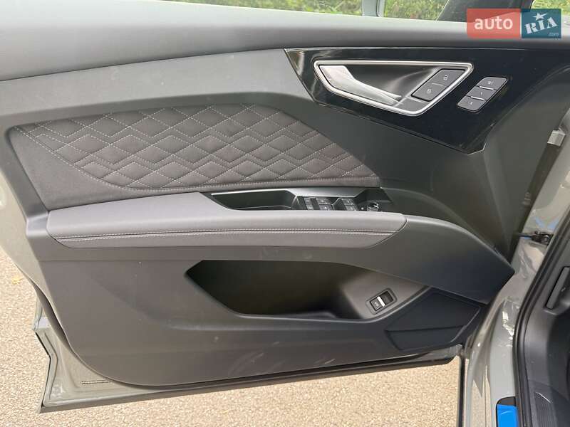 Внедорожник / Кроссовер Audi Q4 e-tron 2025 в Киеве фото 23 Внедорожник / Кроссовер Audi Q4 e-tron 2025 в Киеве