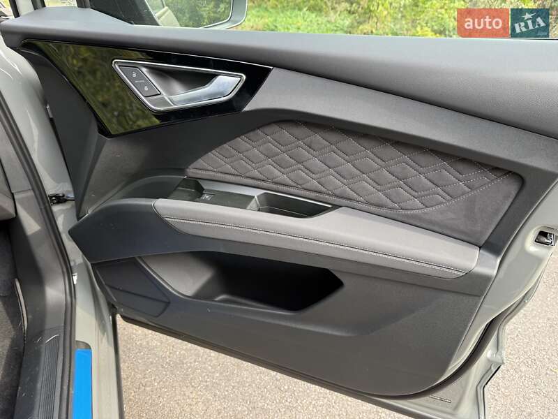 Внедорожник / Кроссовер Audi Q4 e-tron 2025 в Киеве фото 40 Внедорожник / Кроссовер Audi Q4 e-tron 2025 в Киеве