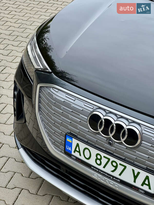 Позашляховик / Кросовер Audi Q4 e-tron 2023 в Ужгороді