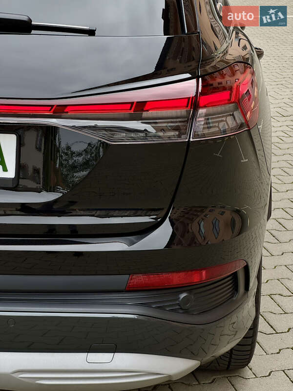 Позашляховик / Кросовер Audi Q4 e-tron 2023 в Ужгороді