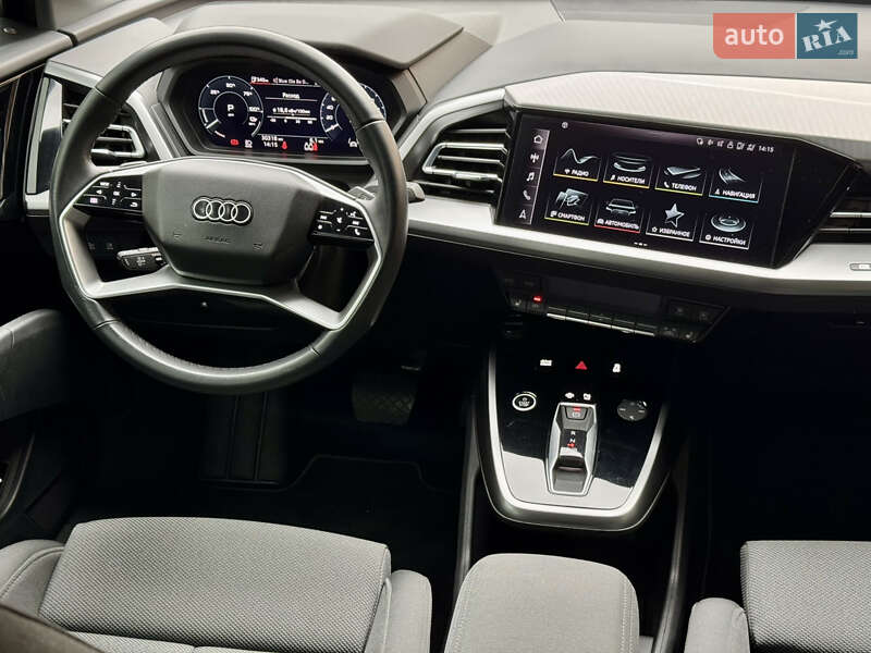 Позашляховик / Кросовер Audi Q4 e-tron 2023 в Ужгороді