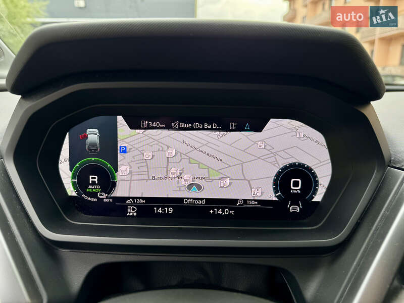 Позашляховик / Кросовер Audi Q4 e-tron 2023 в Ужгороді