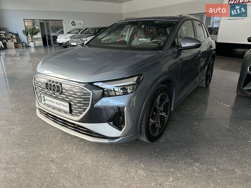 Audi Q4 e-tron 2023
