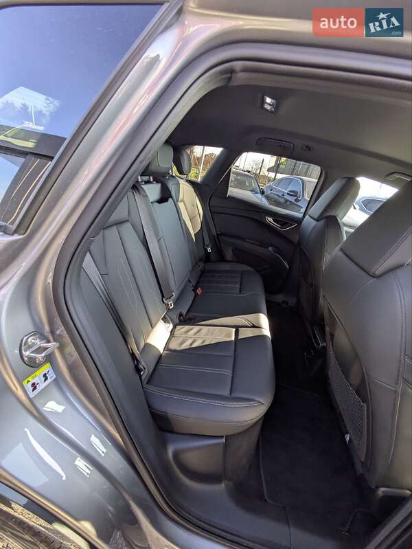 Внедорожник / Кроссовер Audi Q4 e-tron 2023 в Львове фото 23 Внедорожник / Кроссовер Audi Q4 e-tron 2023 в Львове