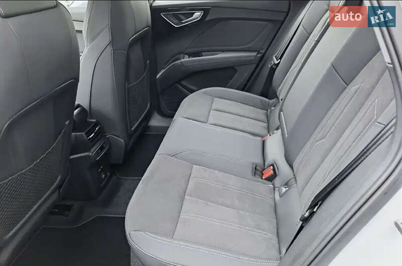 Позашляховик / Кросовер Audi Q4 e-tron 2023 в Львові фото 6 Позашляховик / Кросовер Audi Q4 e-tron 2023 в Львові