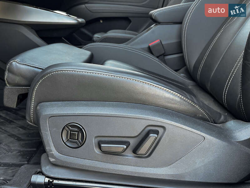 Позашляховик / Кросовер Audi Q4 e-tron 2023 в Києві