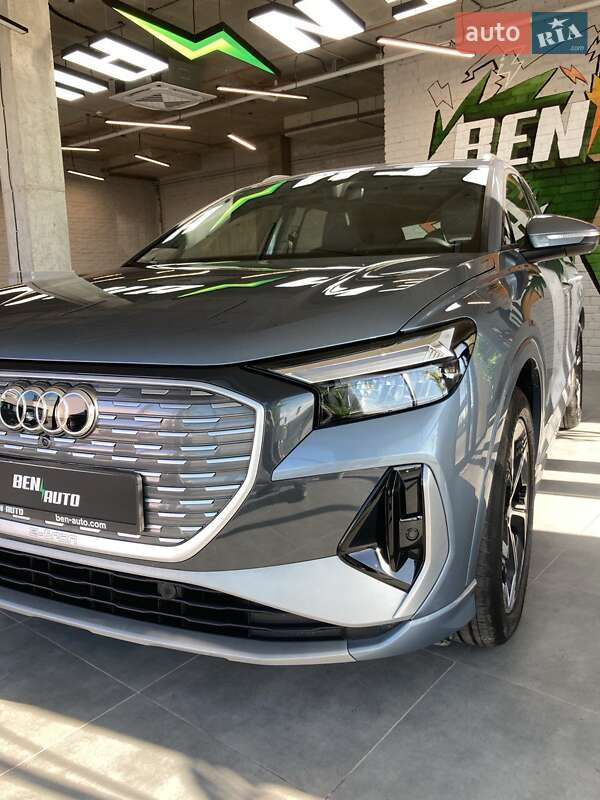 Внедорожник / Кроссовер Audi Q4 e-tron 2023 в Львове